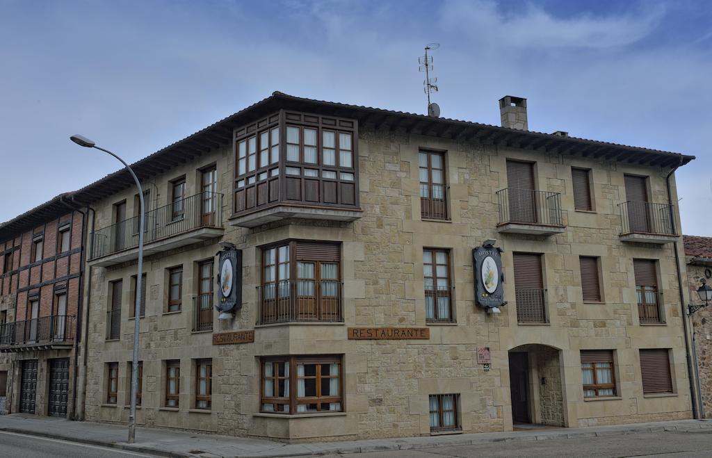 Hotel Rural La Corte De Los Pinares Vinuesa Eksteriør billede