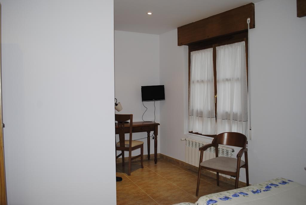 Hotel Rural La Corte De Los Pinares Vinuesa Værelse billede